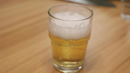 醫生提醒 三種易升高尿酸的飲品，不想痛風臨門，平時最好少喝